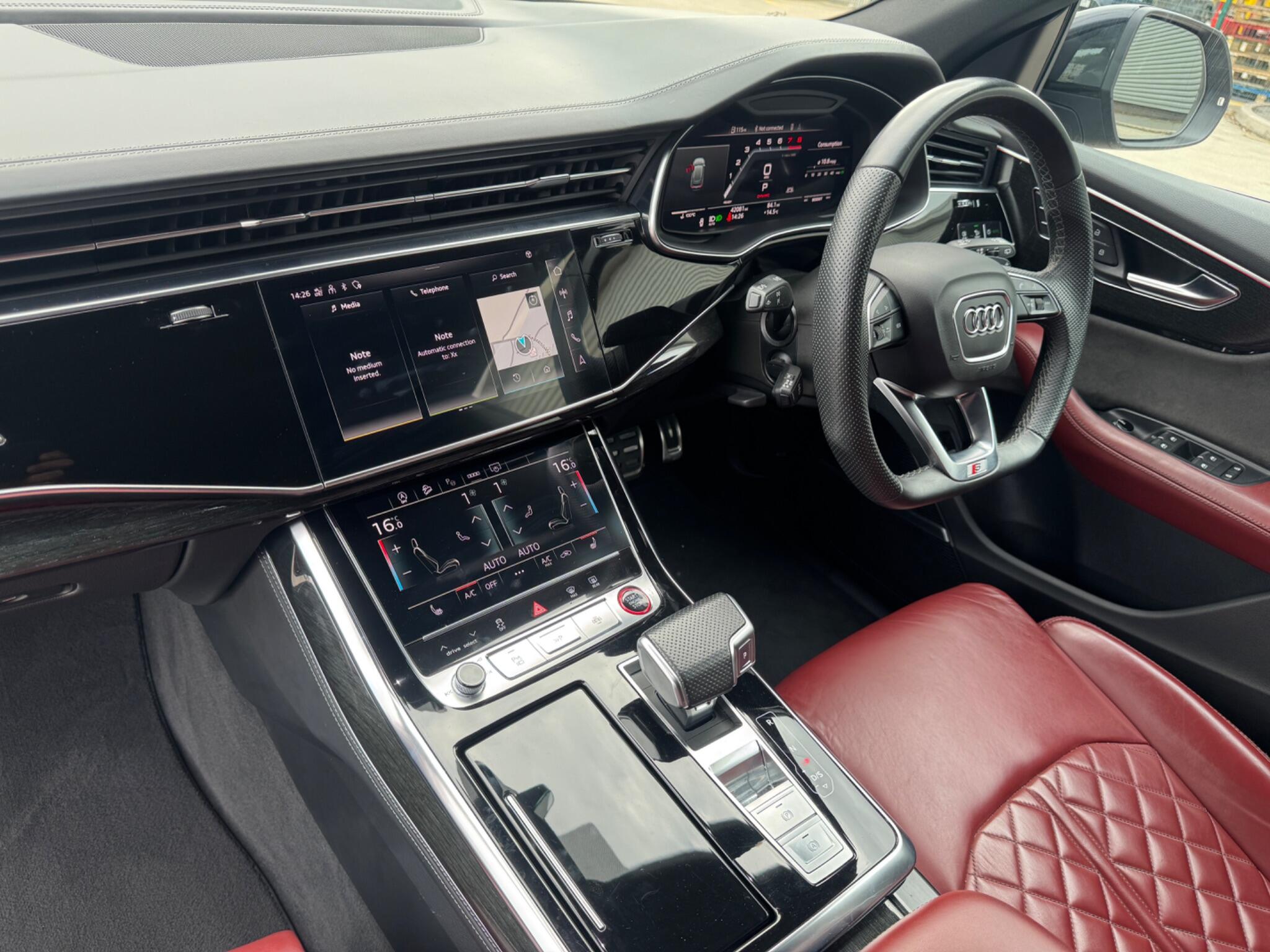 Audi SQ8