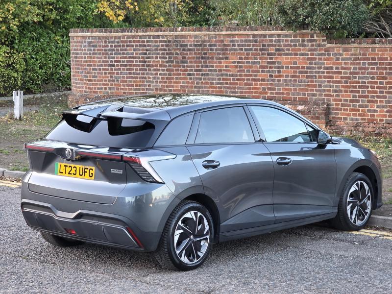MG Motor UK Mg4