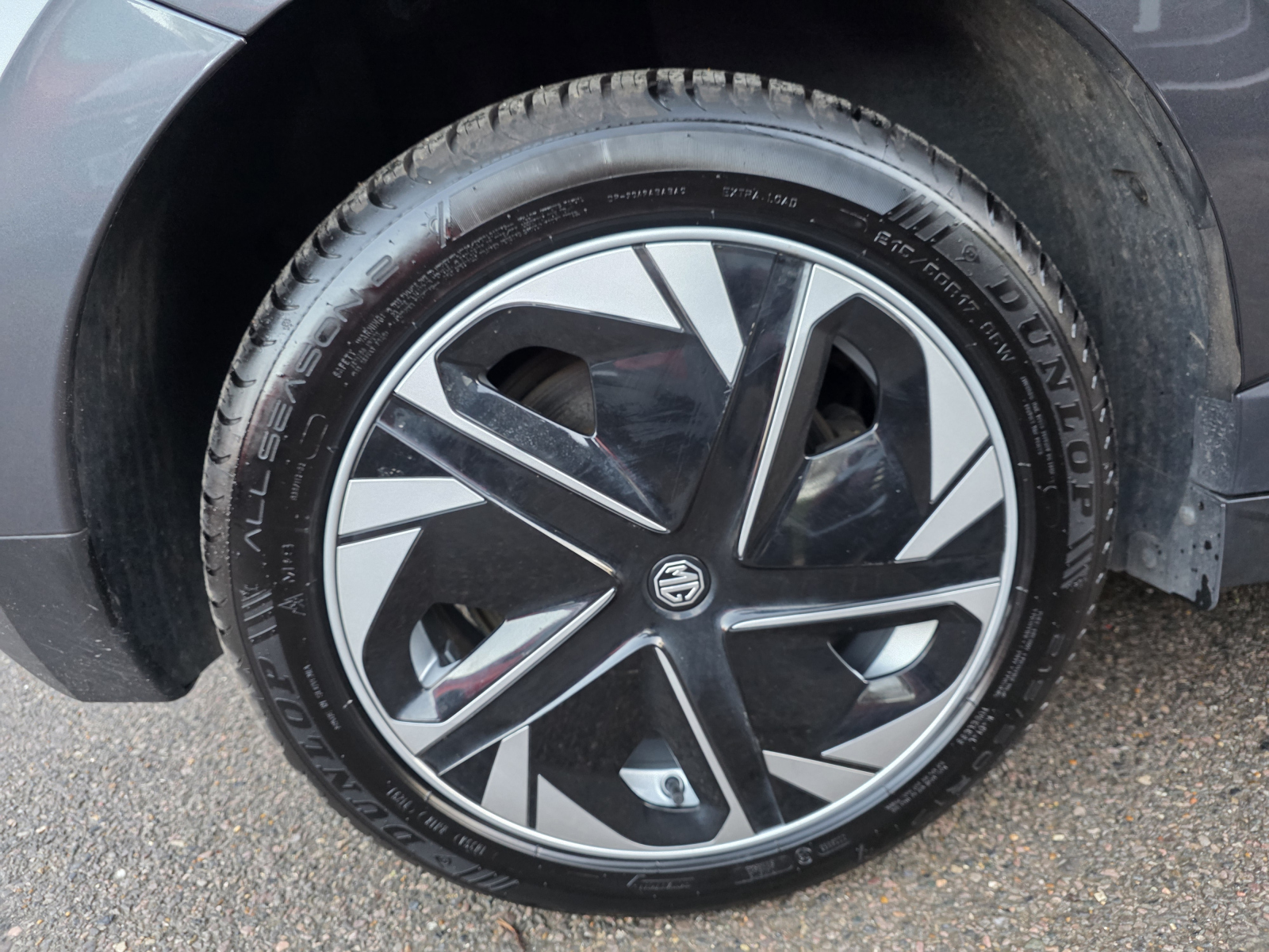 MG Motor UK Mg4