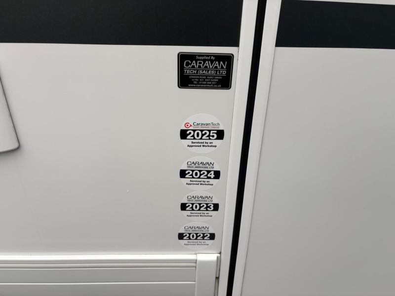 Adria Coral XL