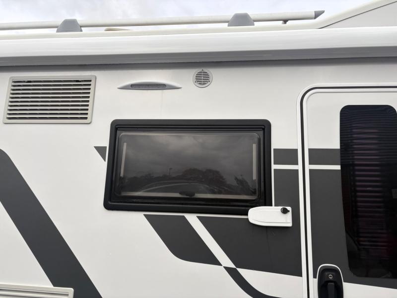 Adria Coral XL