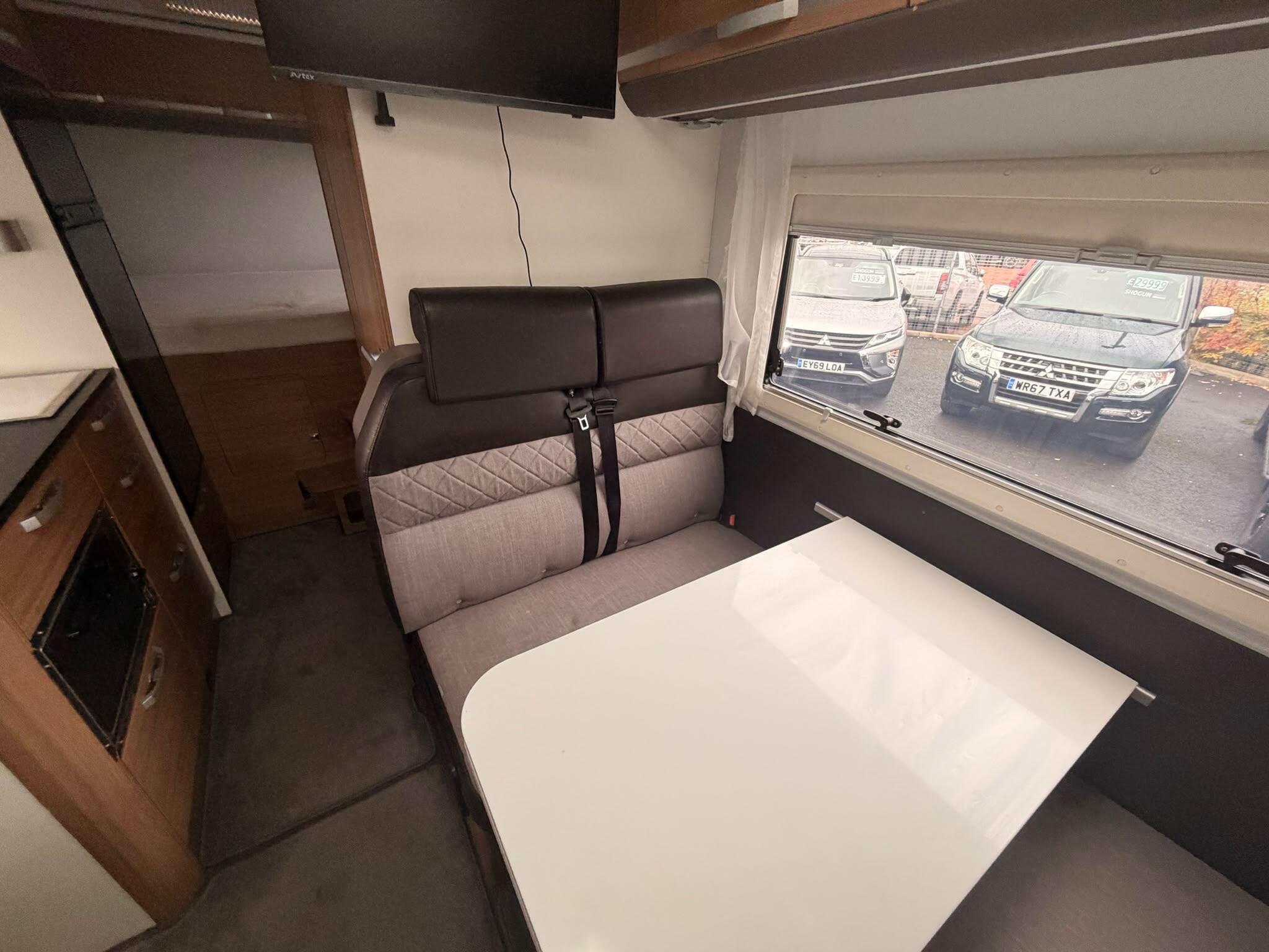 Adria Coral XL