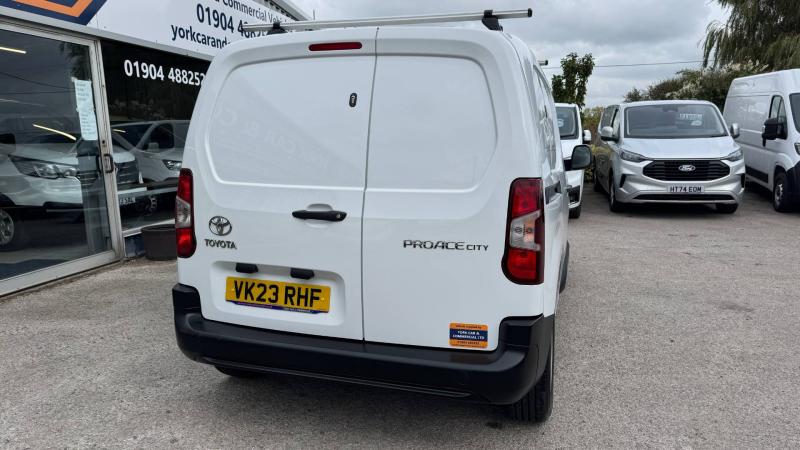 Toyota Proace City