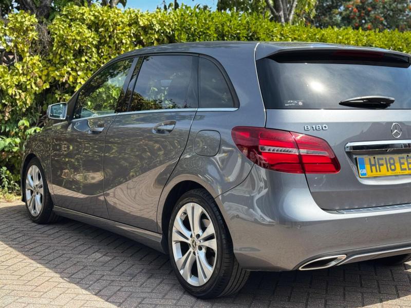 Mercedes-Benz B Class