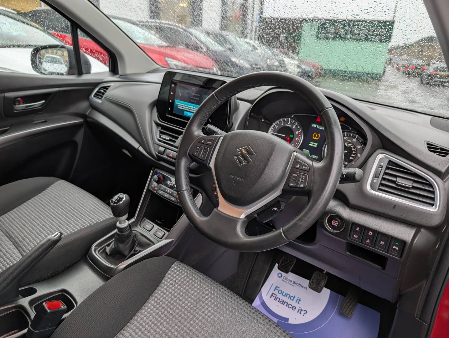 Suzuki S-Cross
