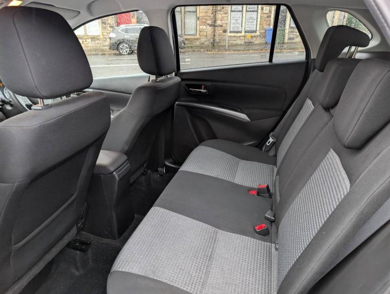 Suzuki S-Cross