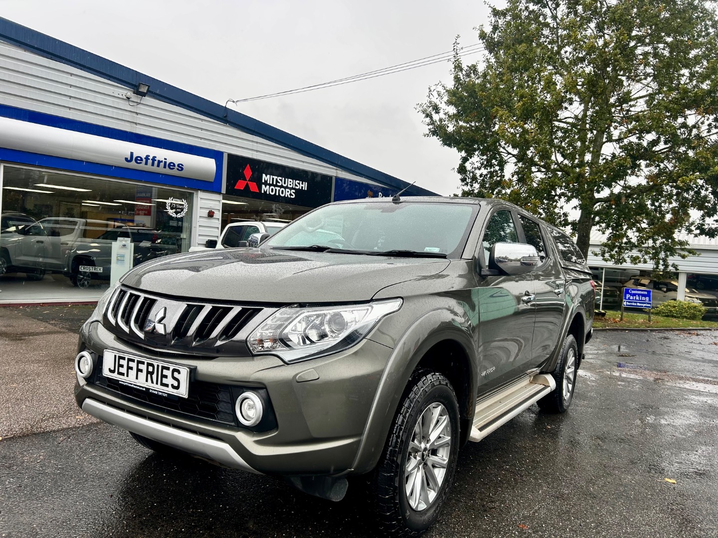 Mitsubishi L200