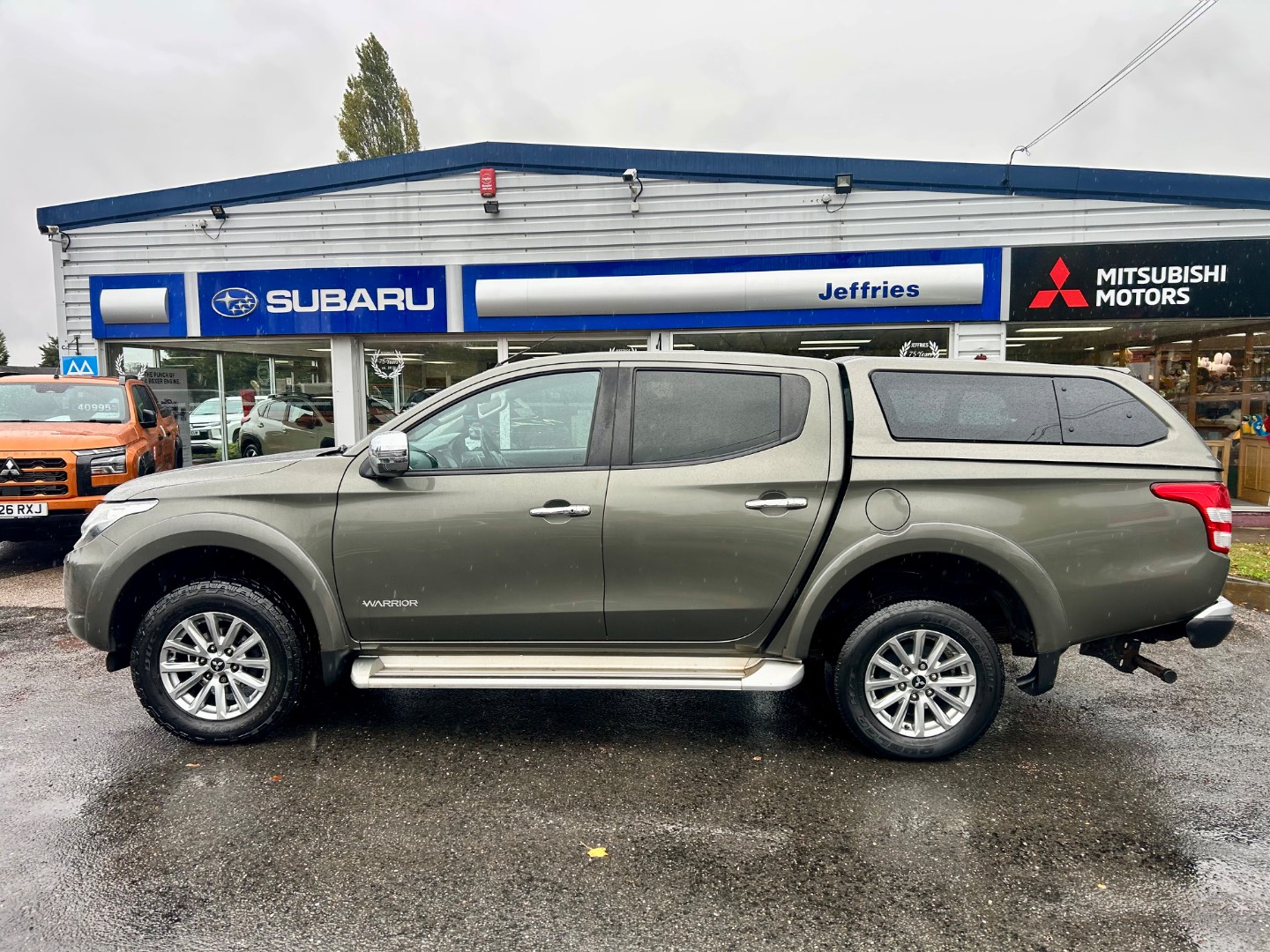 Mitsubishi L200