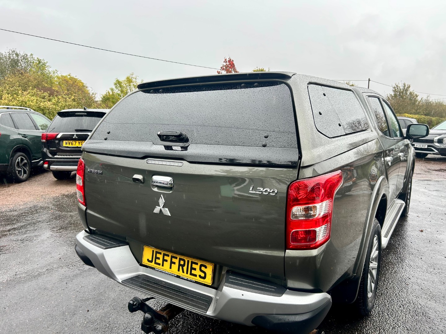 Mitsubishi L200
