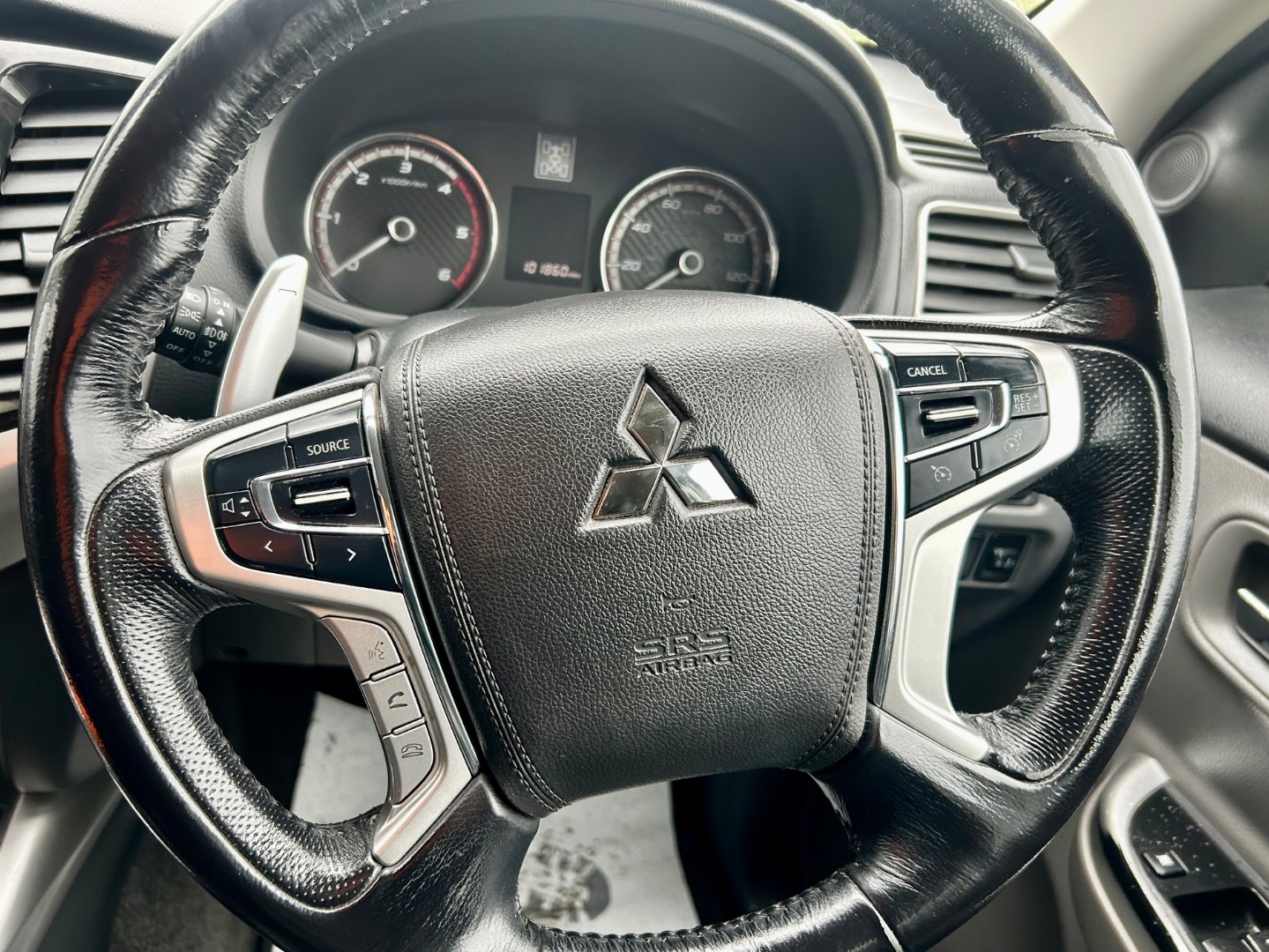 Mitsubishi L200