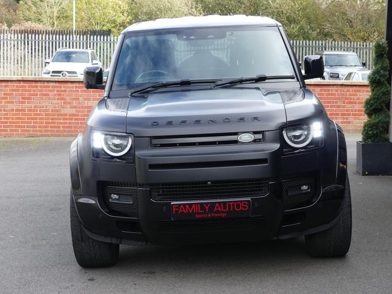 Land Rover Defender 110
