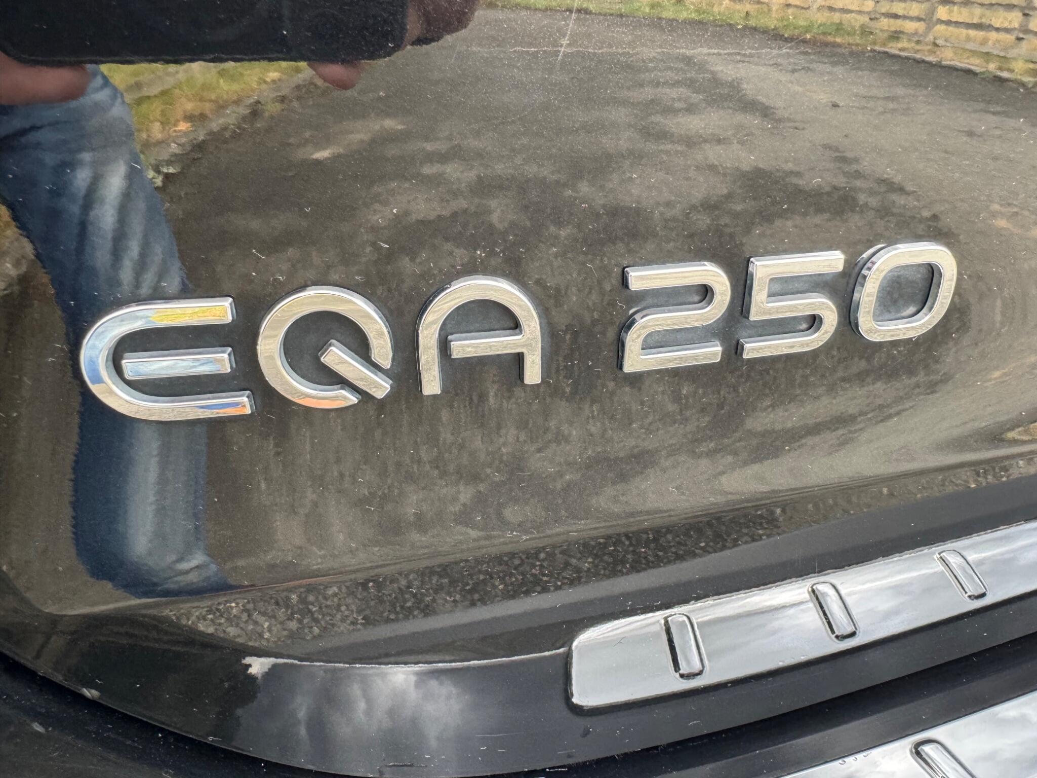 Mercedes-Benz Eqa