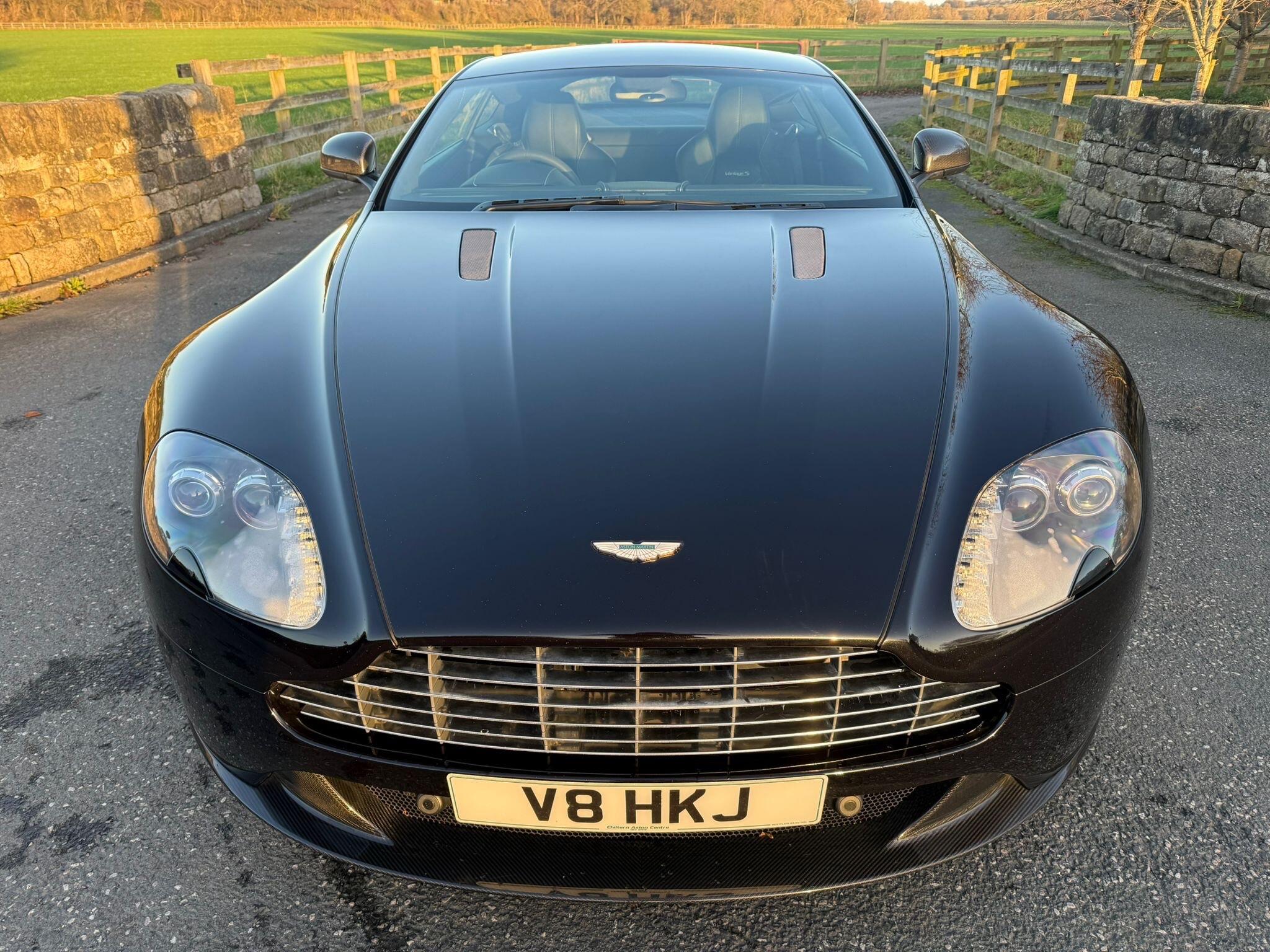 Aston Martin Vantage