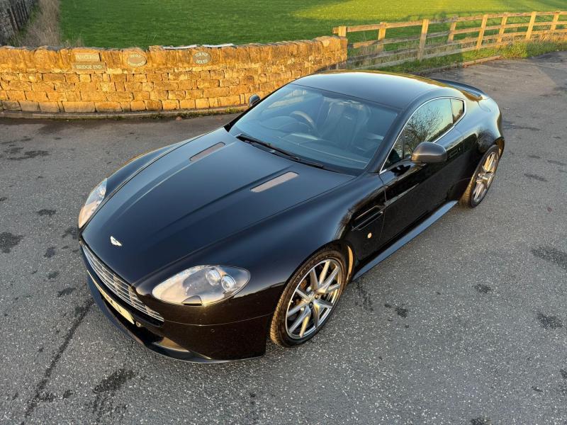 Aston Martin Vantage