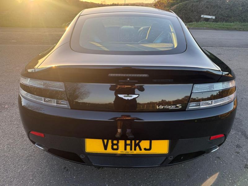 Aston Martin Vantage