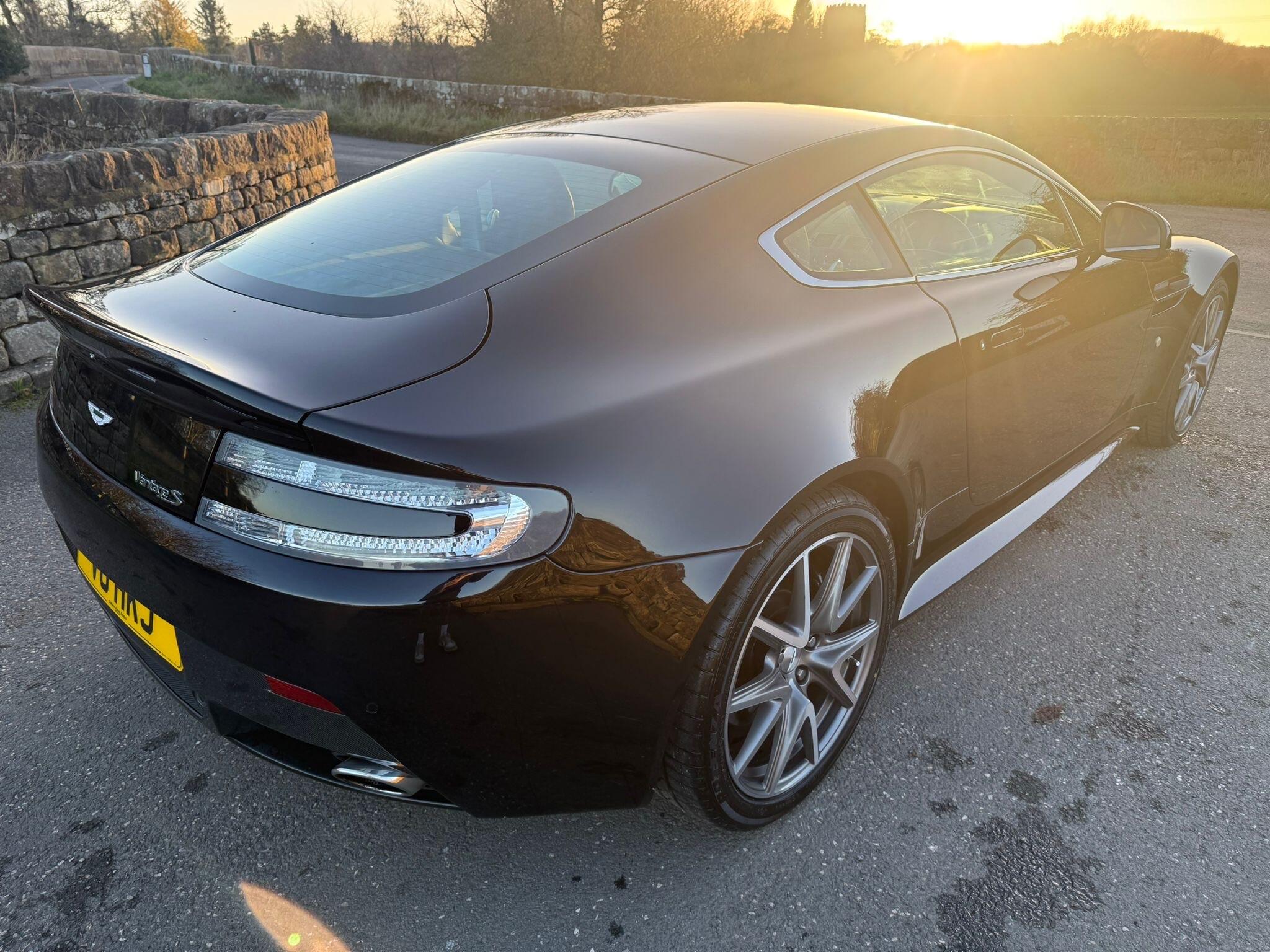 Aston Martin Vantage