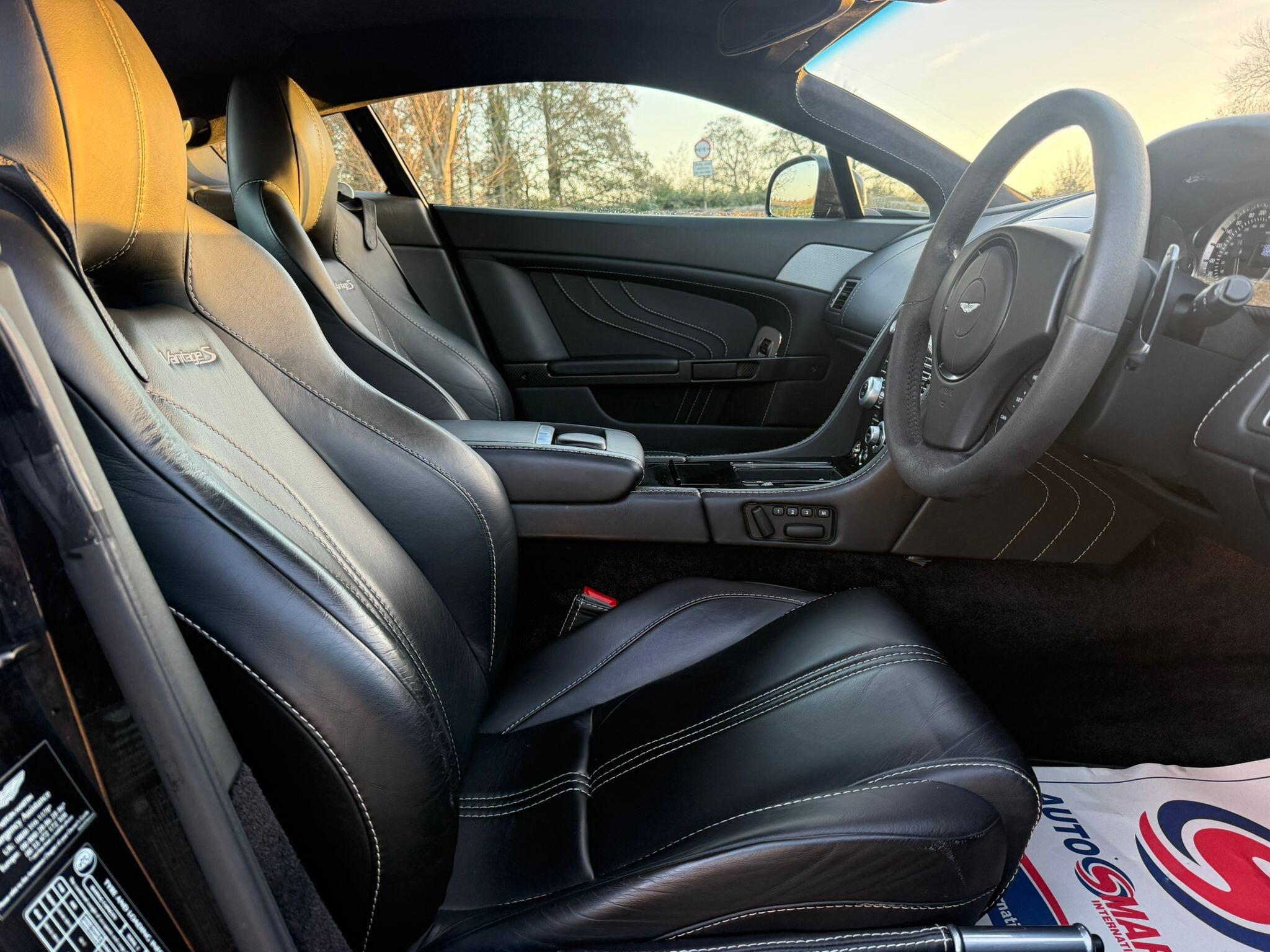 Aston Martin Vantage