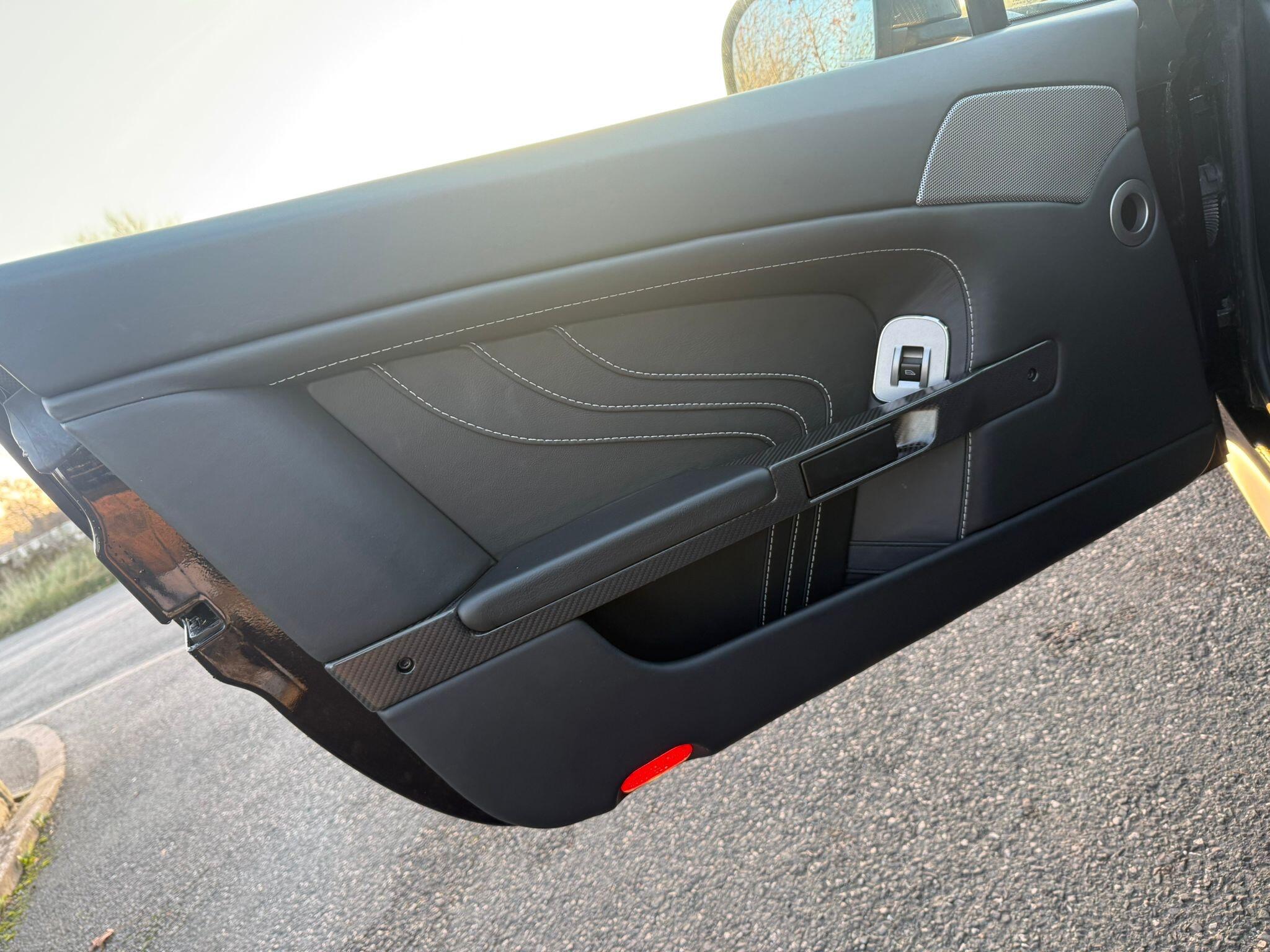 Aston Martin Vantage