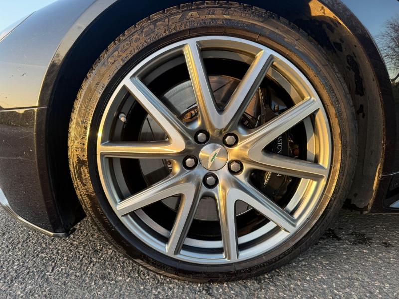 Aston Martin Vantage