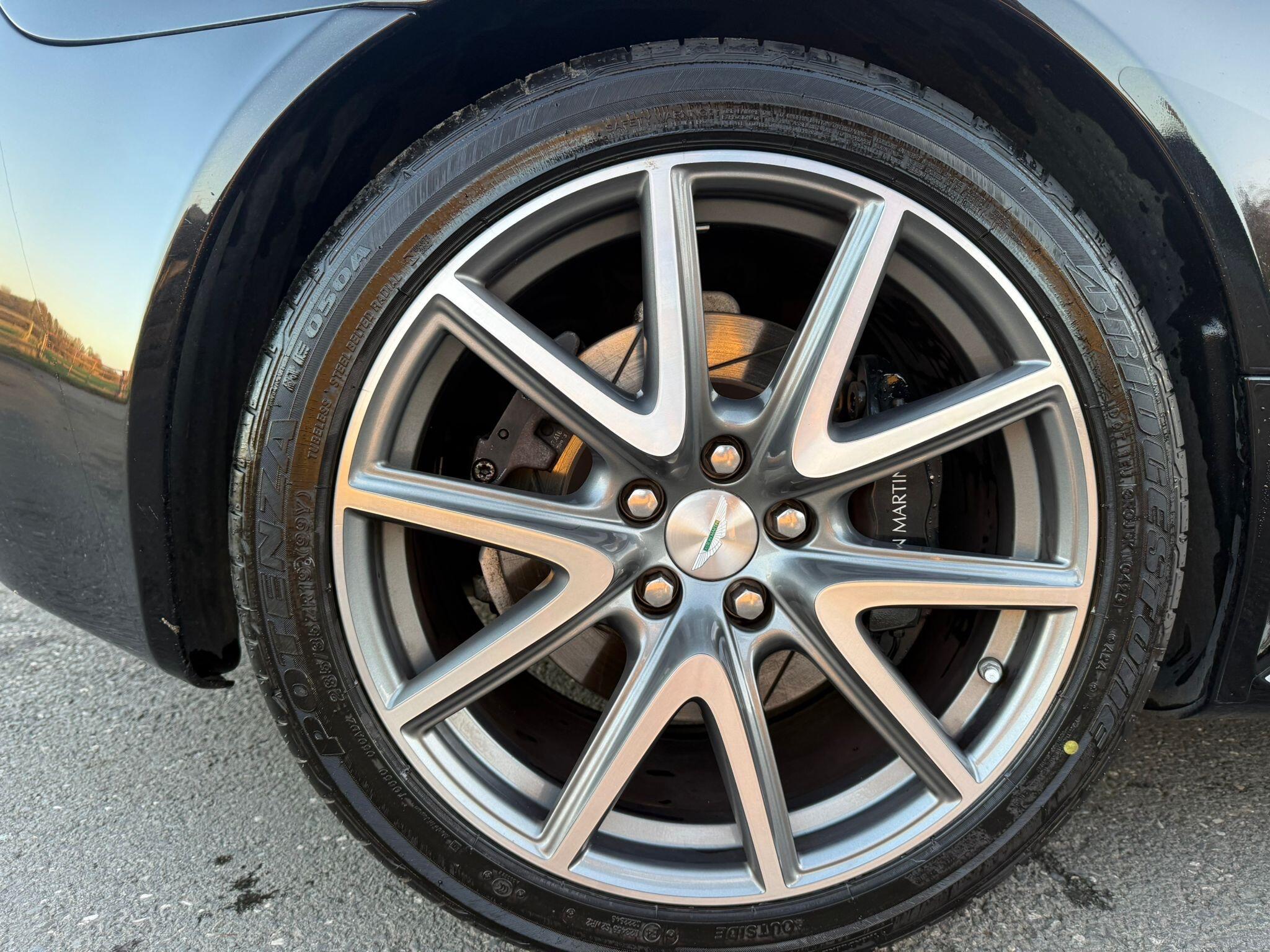 Aston Martin Vantage