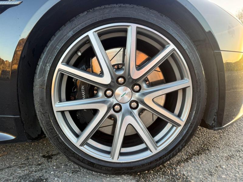 Aston Martin Vantage