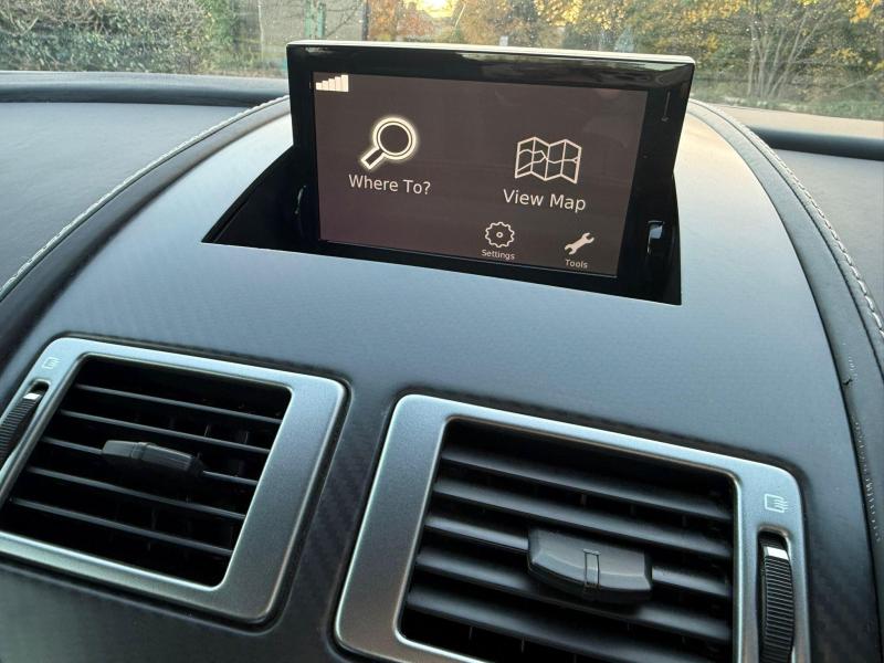 Aston Martin Vantage