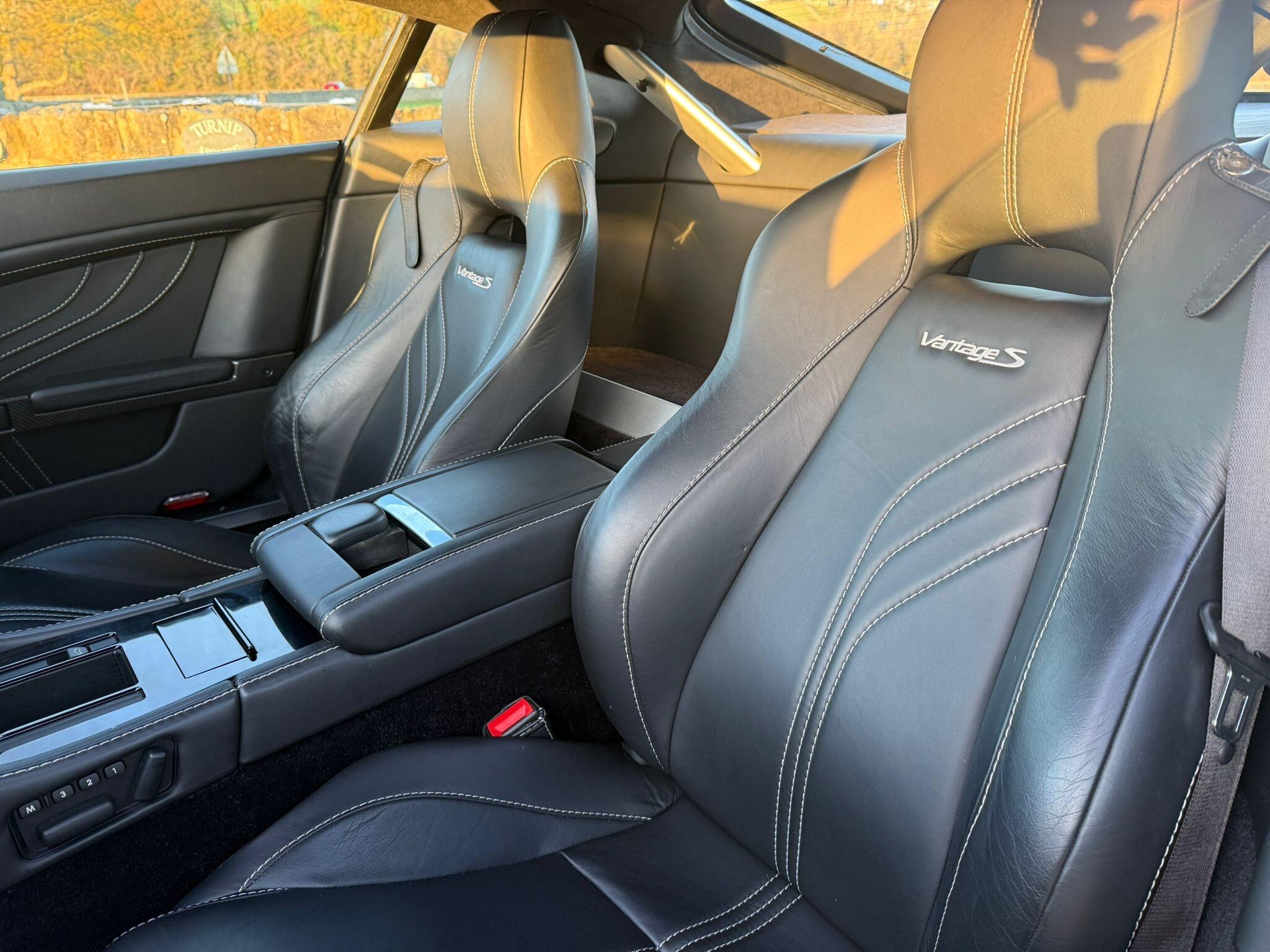 Aston Martin Vantage