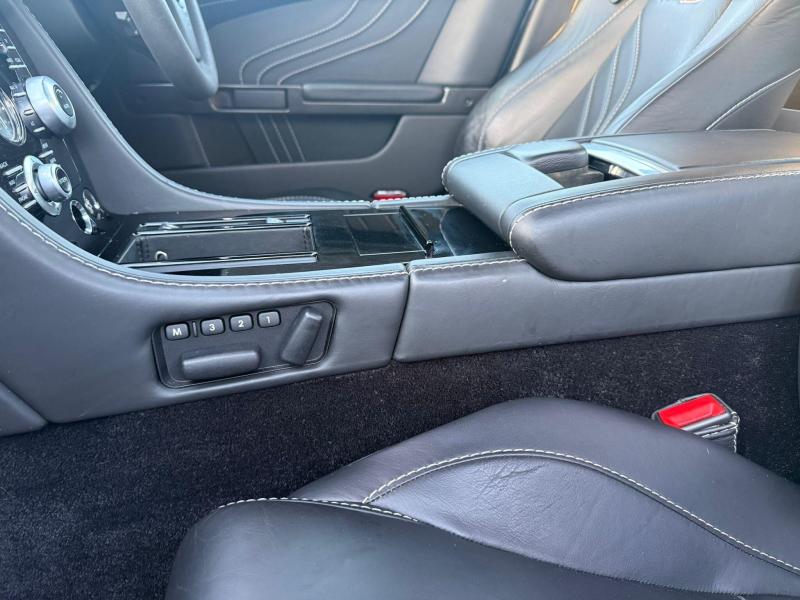 Aston Martin Vantage