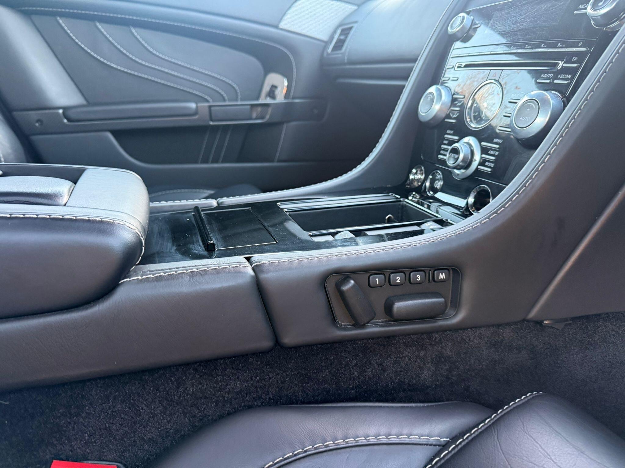 Aston Martin Vantage