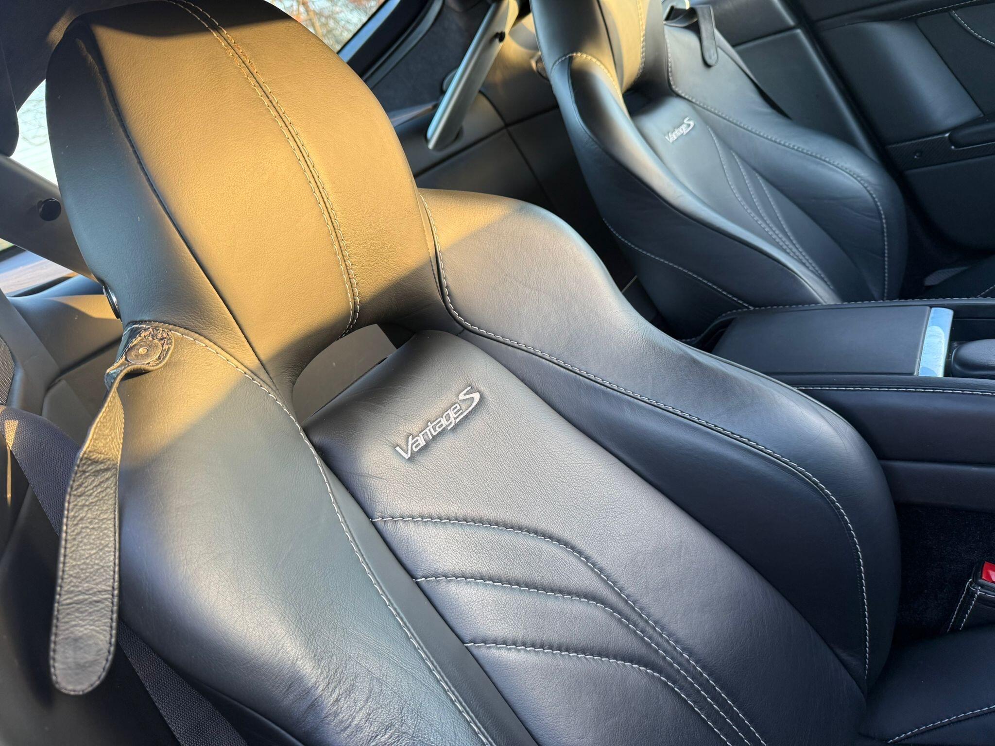 Aston Martin Vantage