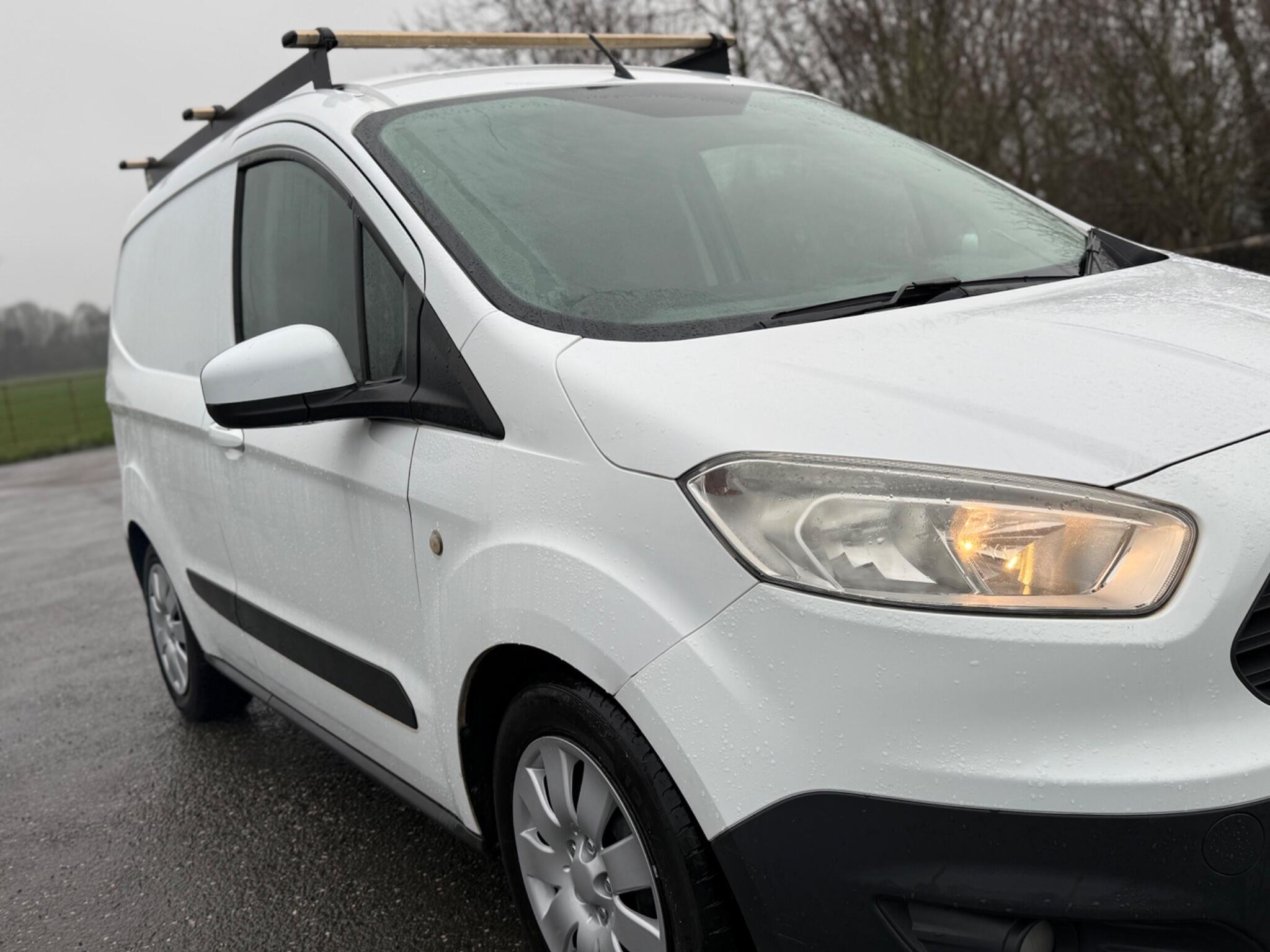 Ford Transit Courier