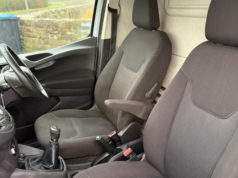 Ford Transit Courier