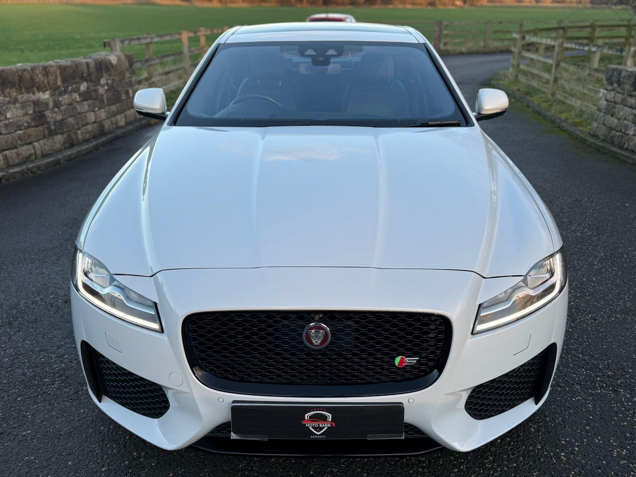 Jaguar XF