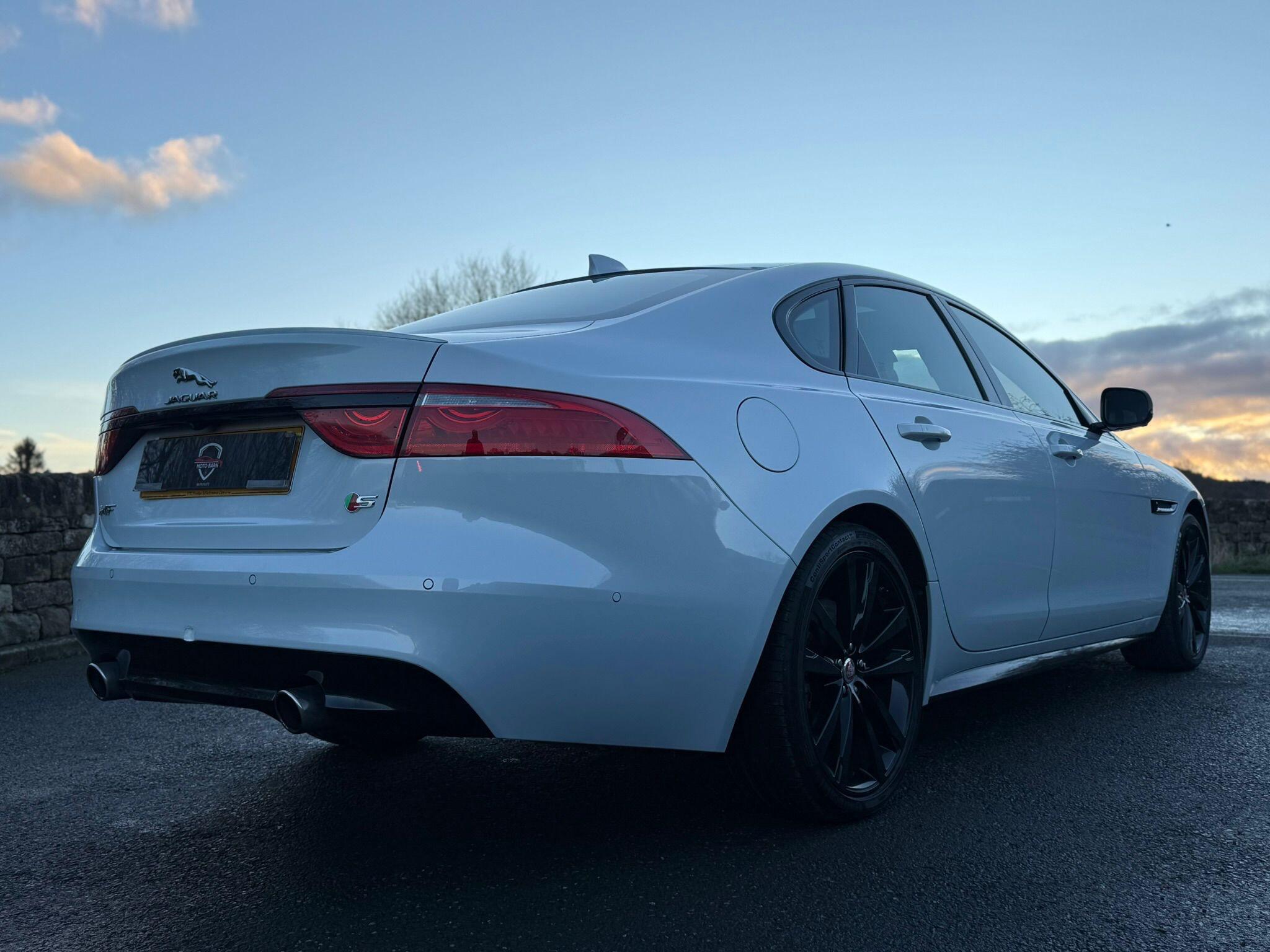 Jaguar XF