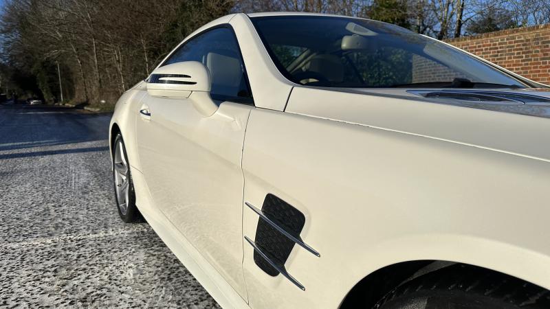 Mercedes-Benz SL Class