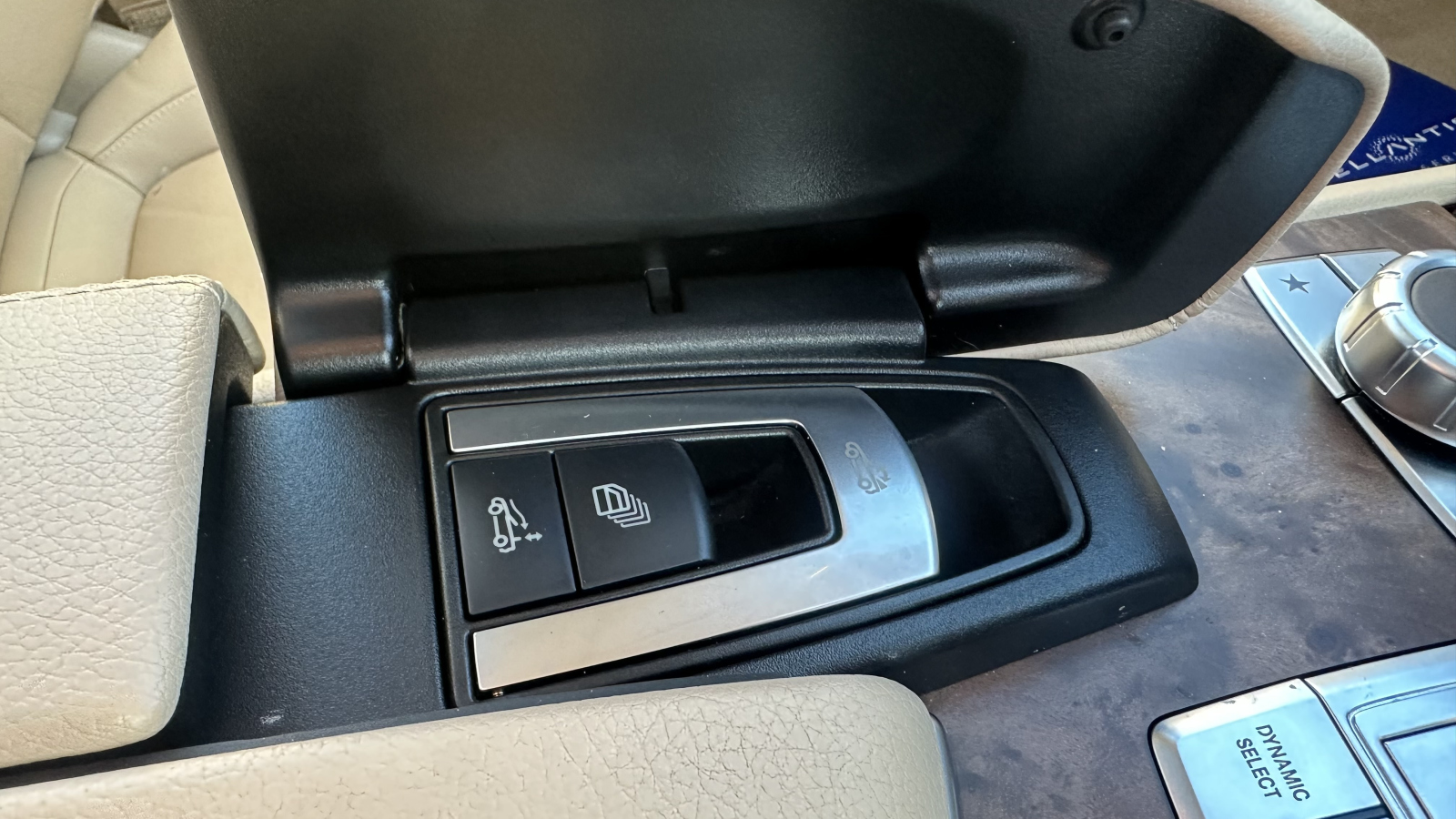 Mercedes-Benz SL Class