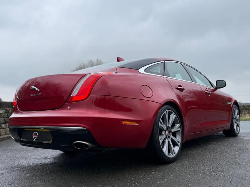 Jaguar Xj