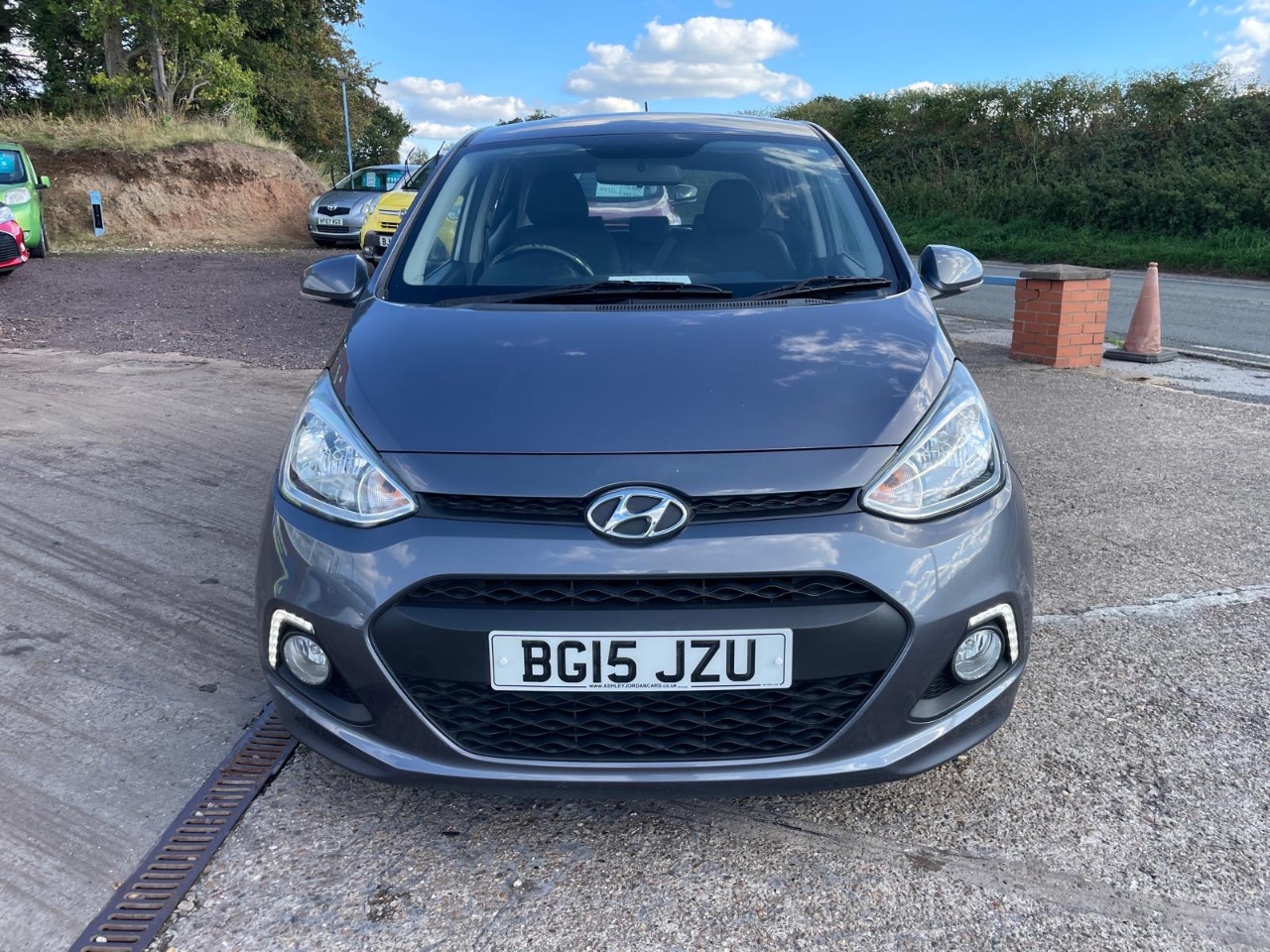 Hyundai i10