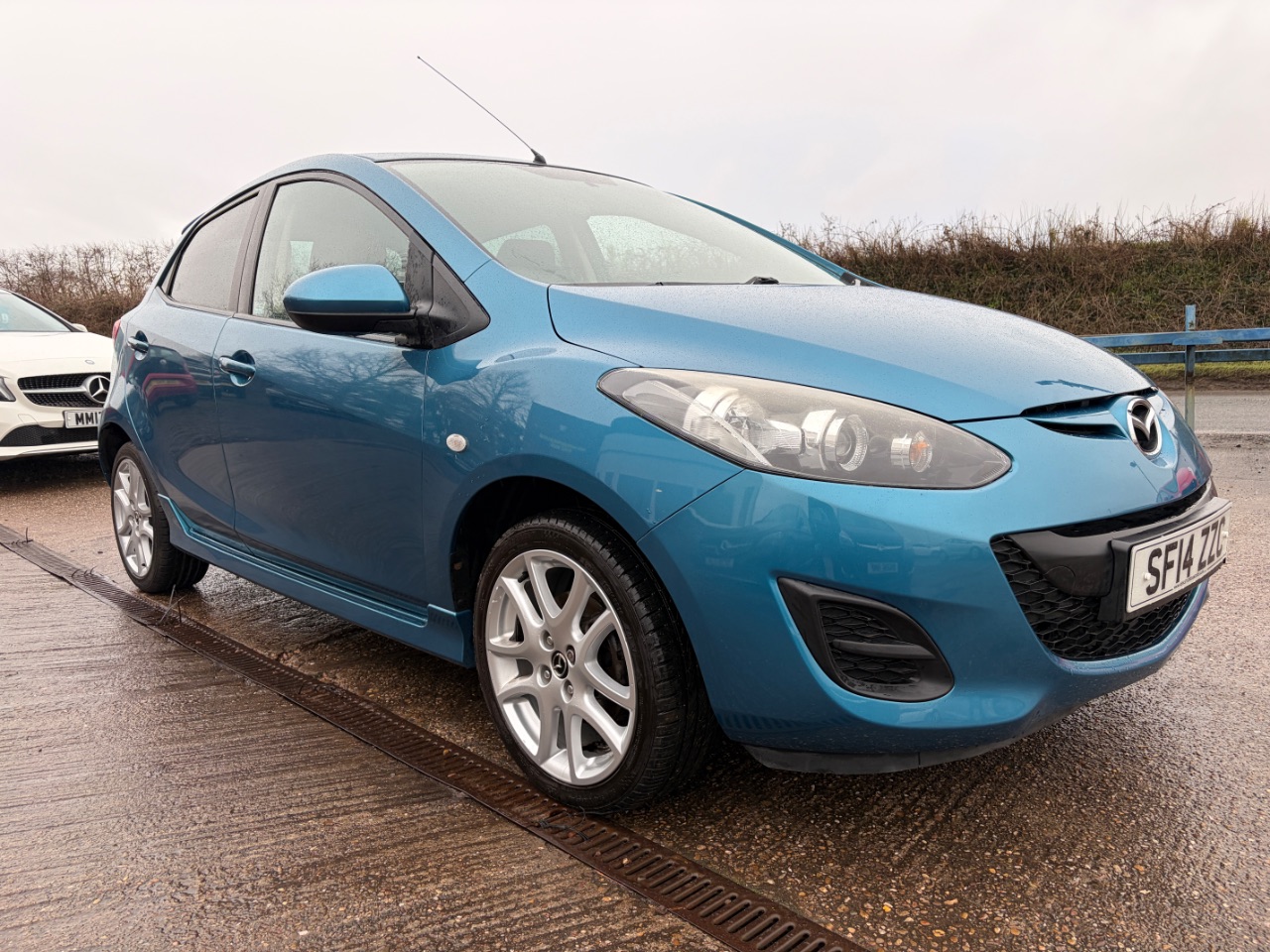 Mazda 2
