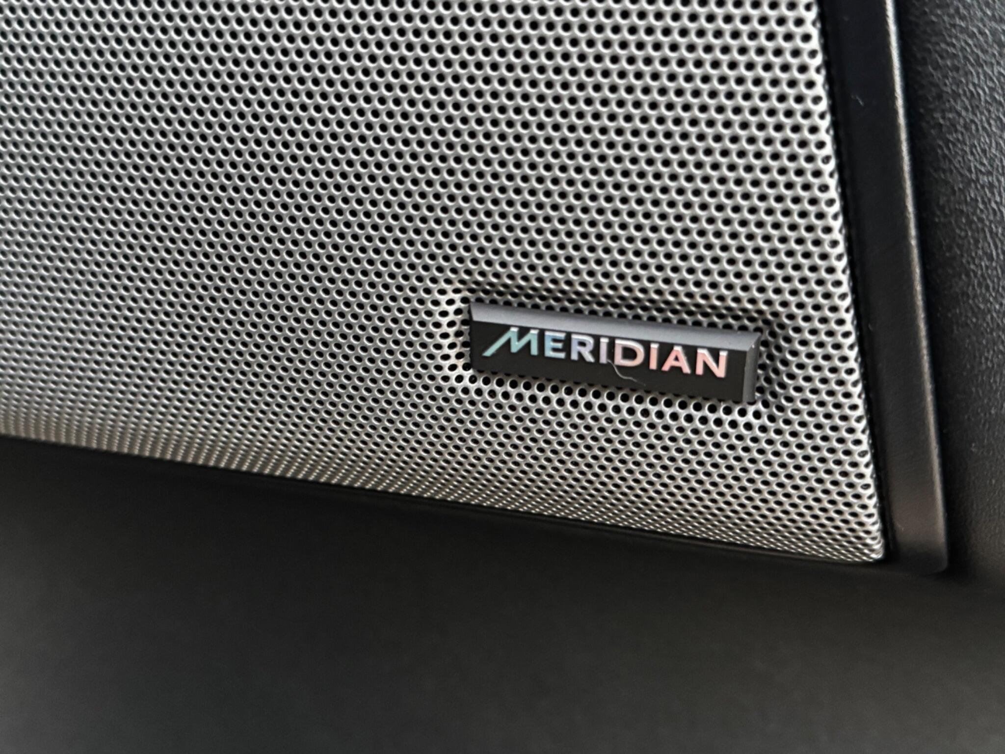 Land Rover Discovery 4