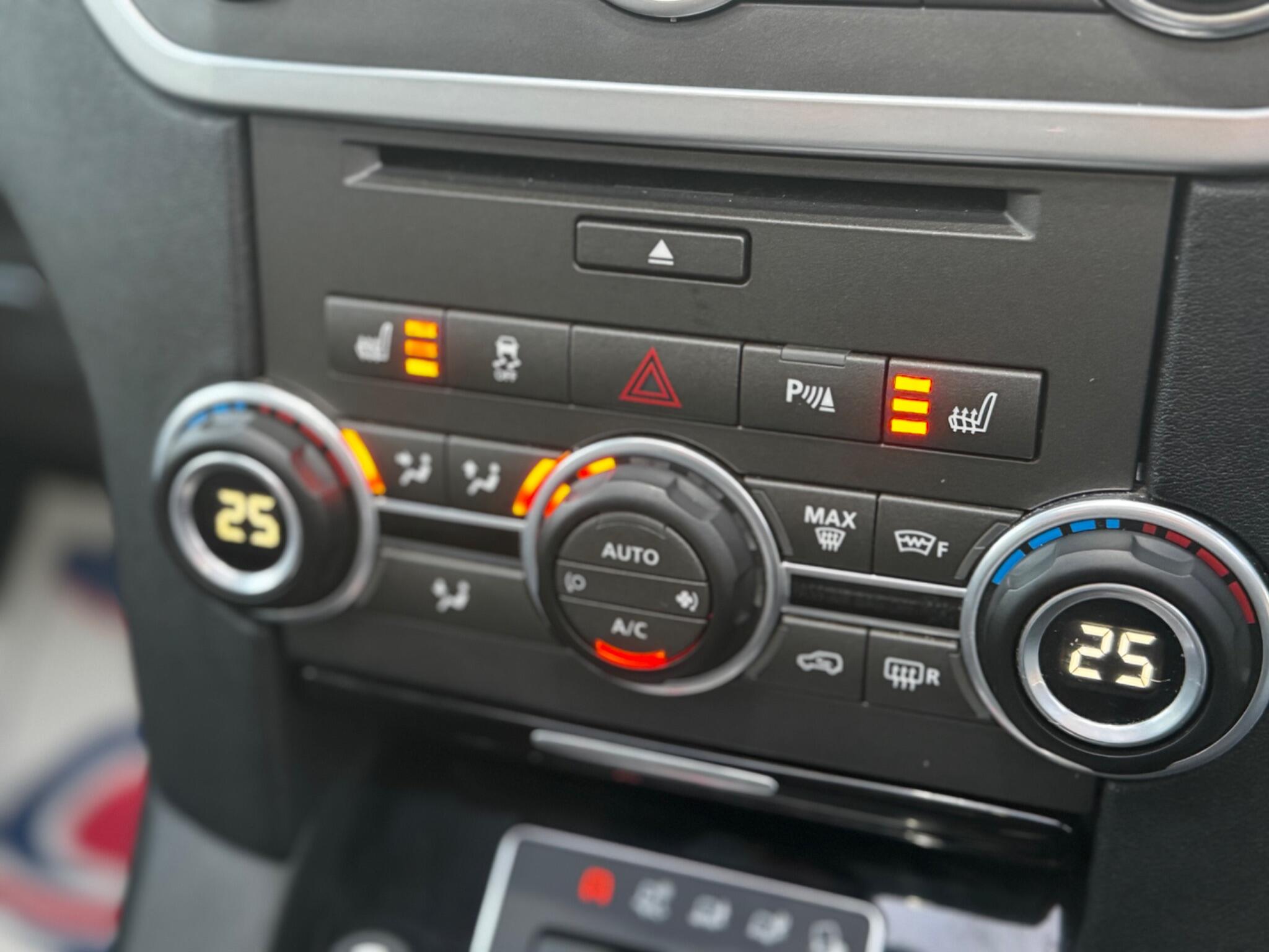 Land Rover Discovery 4