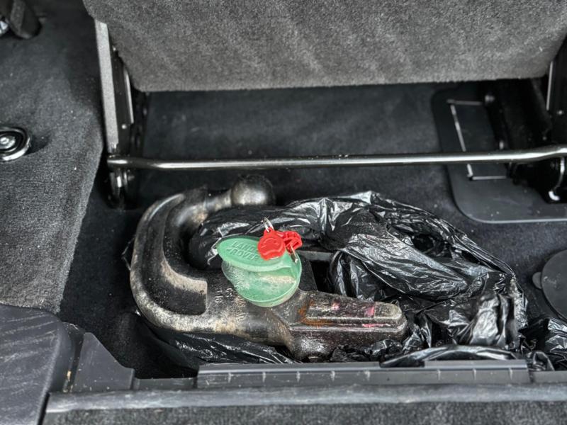 Land Rover Discovery 4