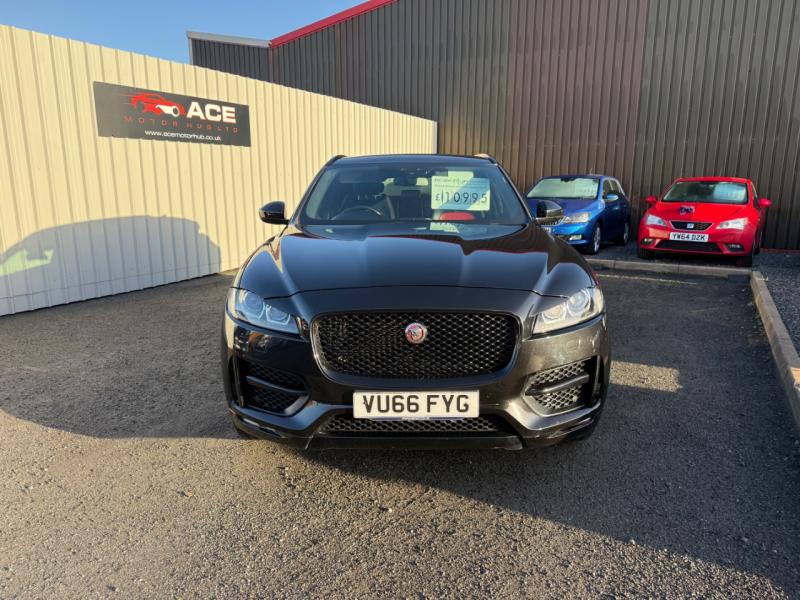 Jaguar F-Pace