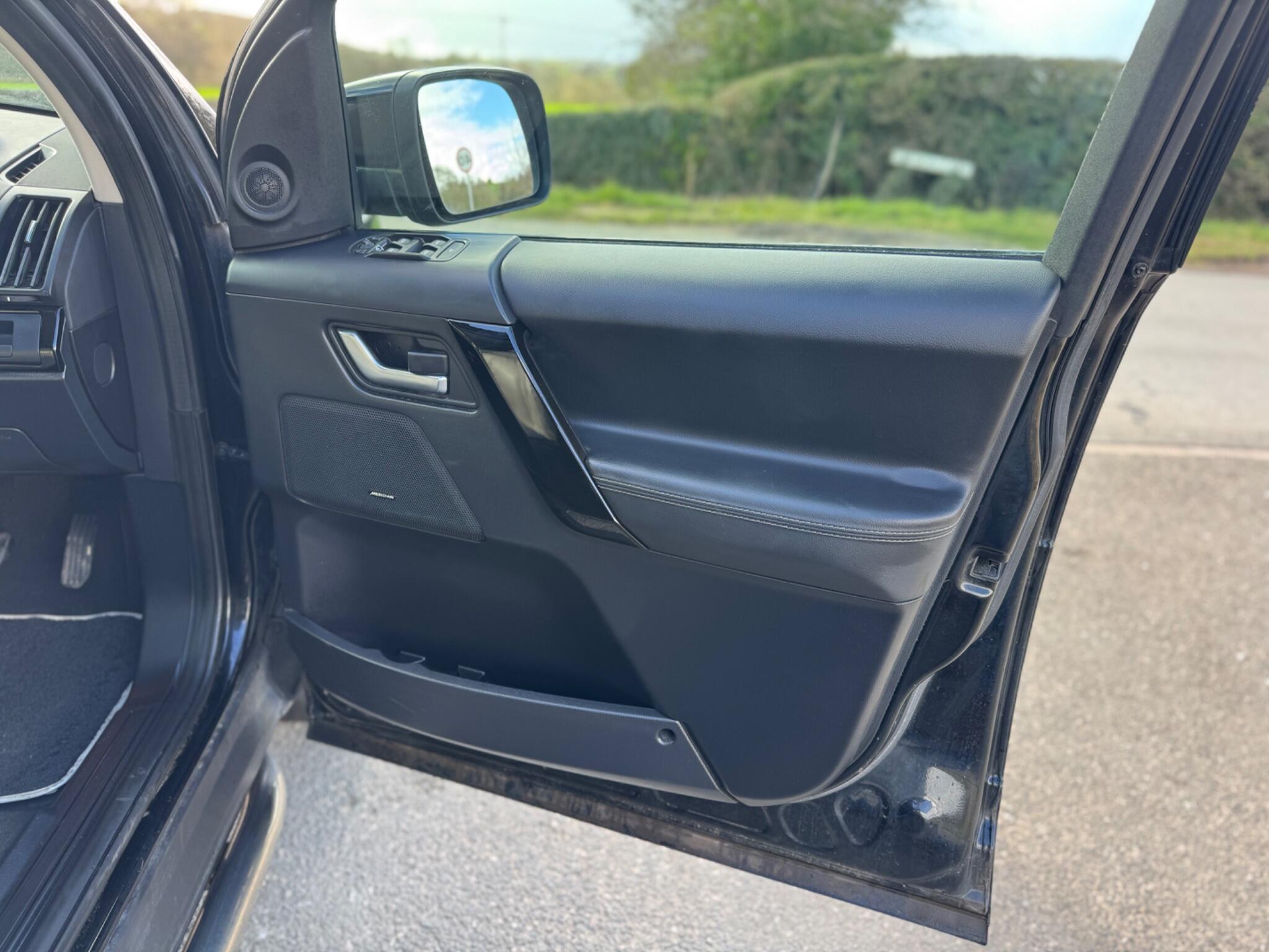 Land Rover Freelander 2