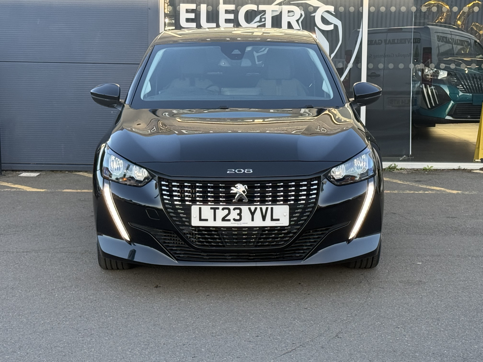 Peugeot 208