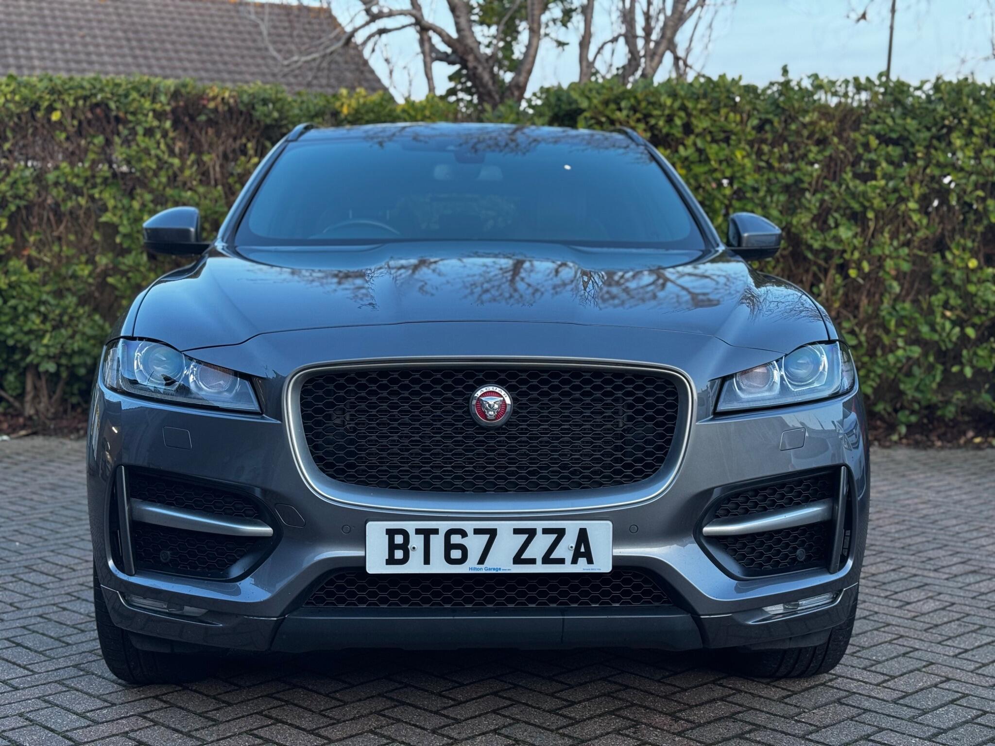 Jaguar F-Pace