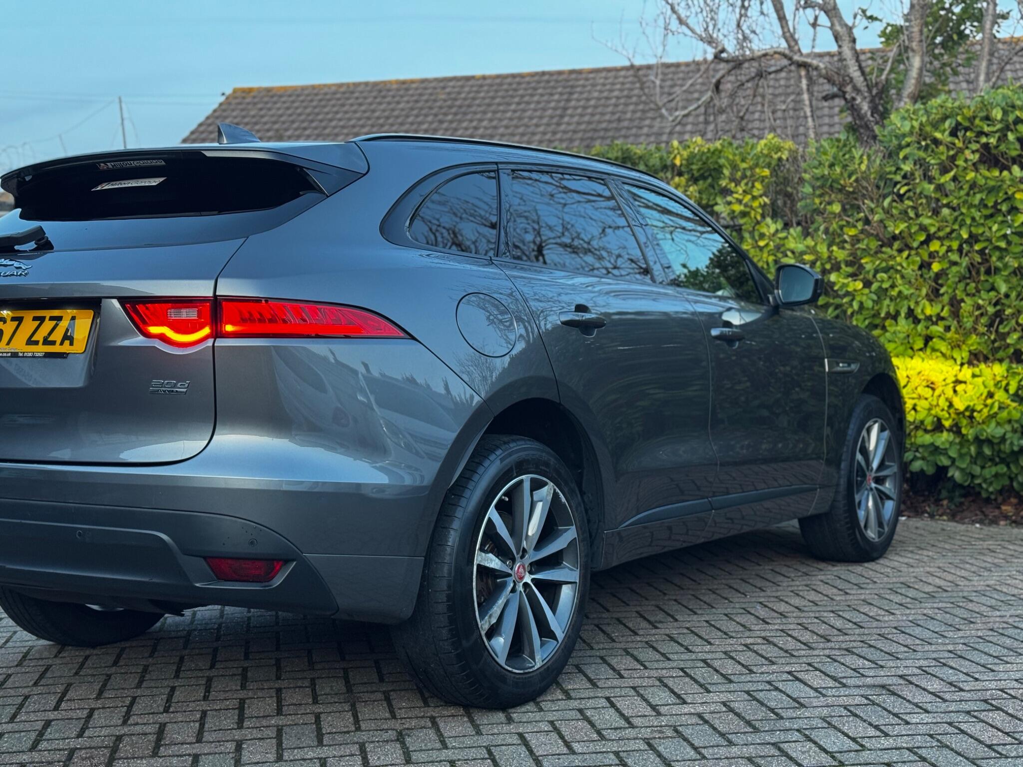 Jaguar F-Pace