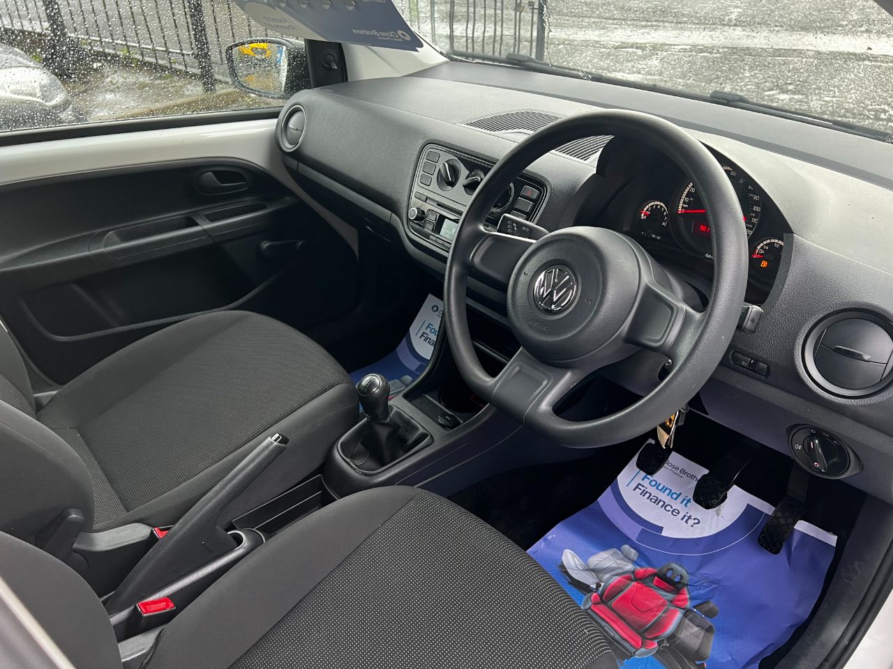 Volkswagen Up