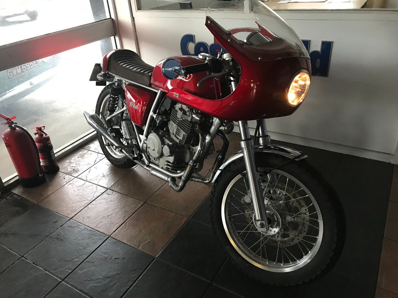 Mash Tt 40 Cafe Racer