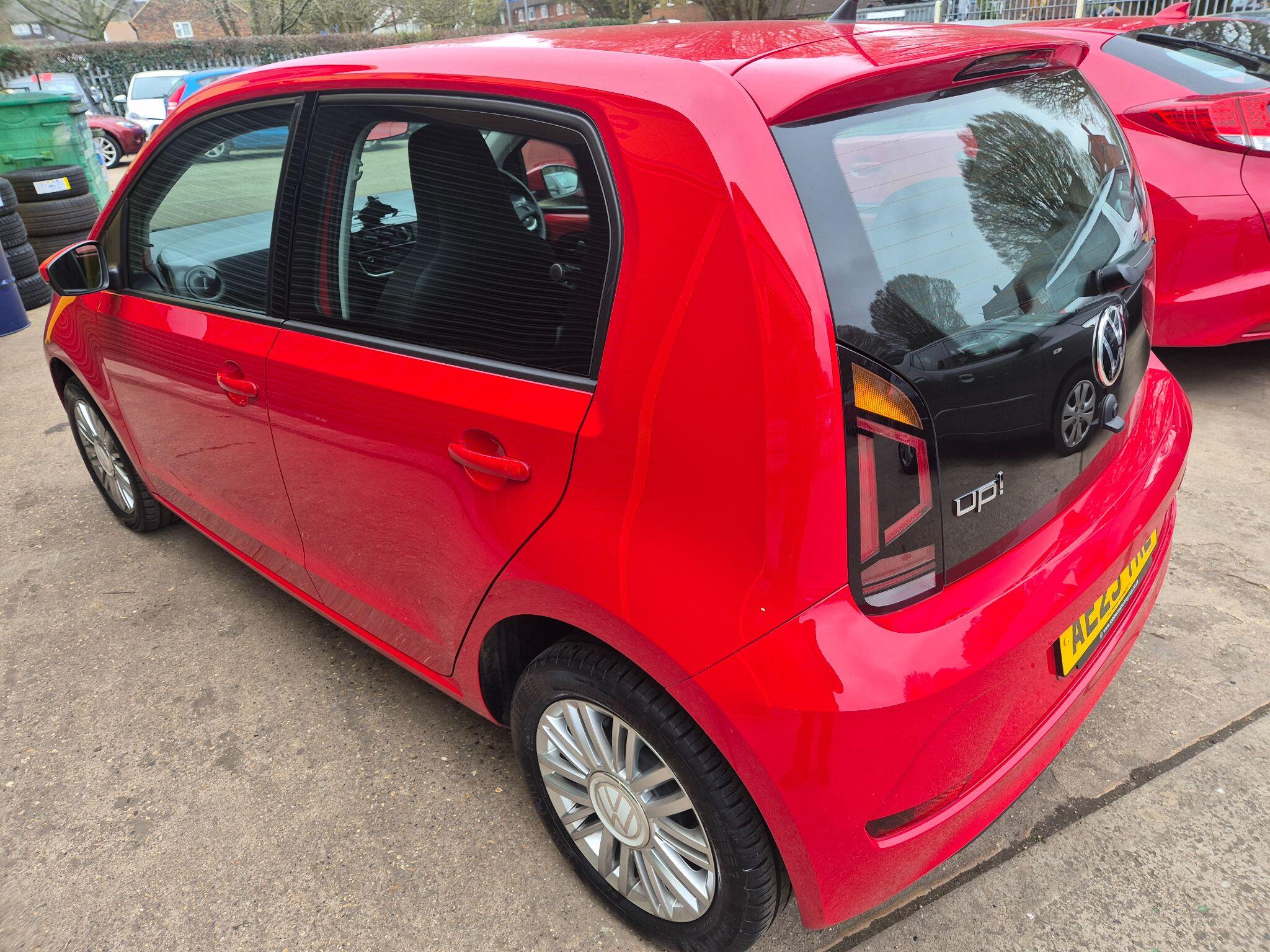 Volkswagen Up